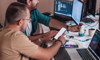 Bridging the Divide: Cross-Functional Collaboration Between Inventory Specialists and Other Departments